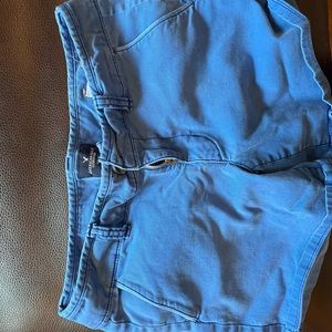 American Eagle size 2 shorts